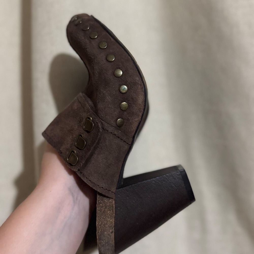 Nine West Vintage America Chocolate Brown Suede Studded Heel Mules Clogs